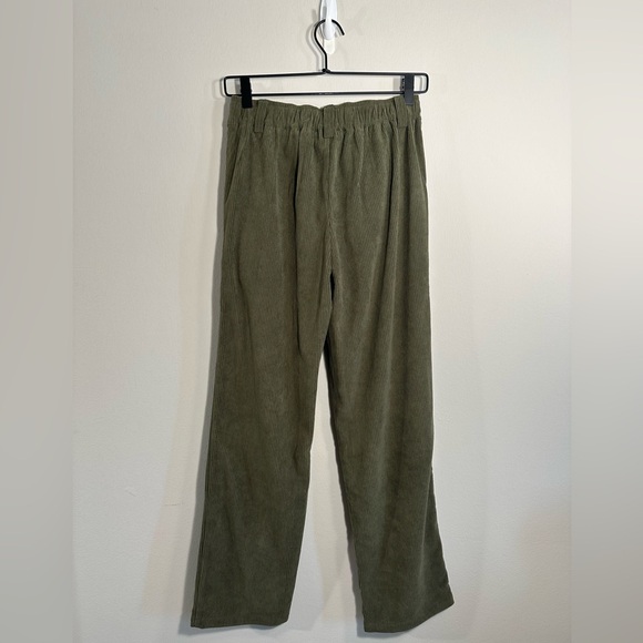 NWT Mid Rise Green Corduroy Pants - Picture 2 of 3